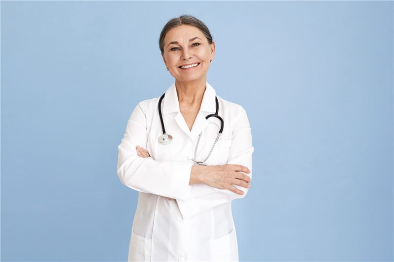 Dr. Laura Bennett